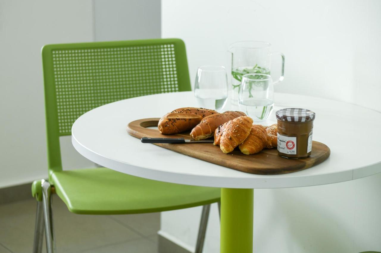 דירות גני תערוכה - Tlv University Apartments Near Expo By Sea N' Rent تل أبيب المظهر الخارجي الصورة