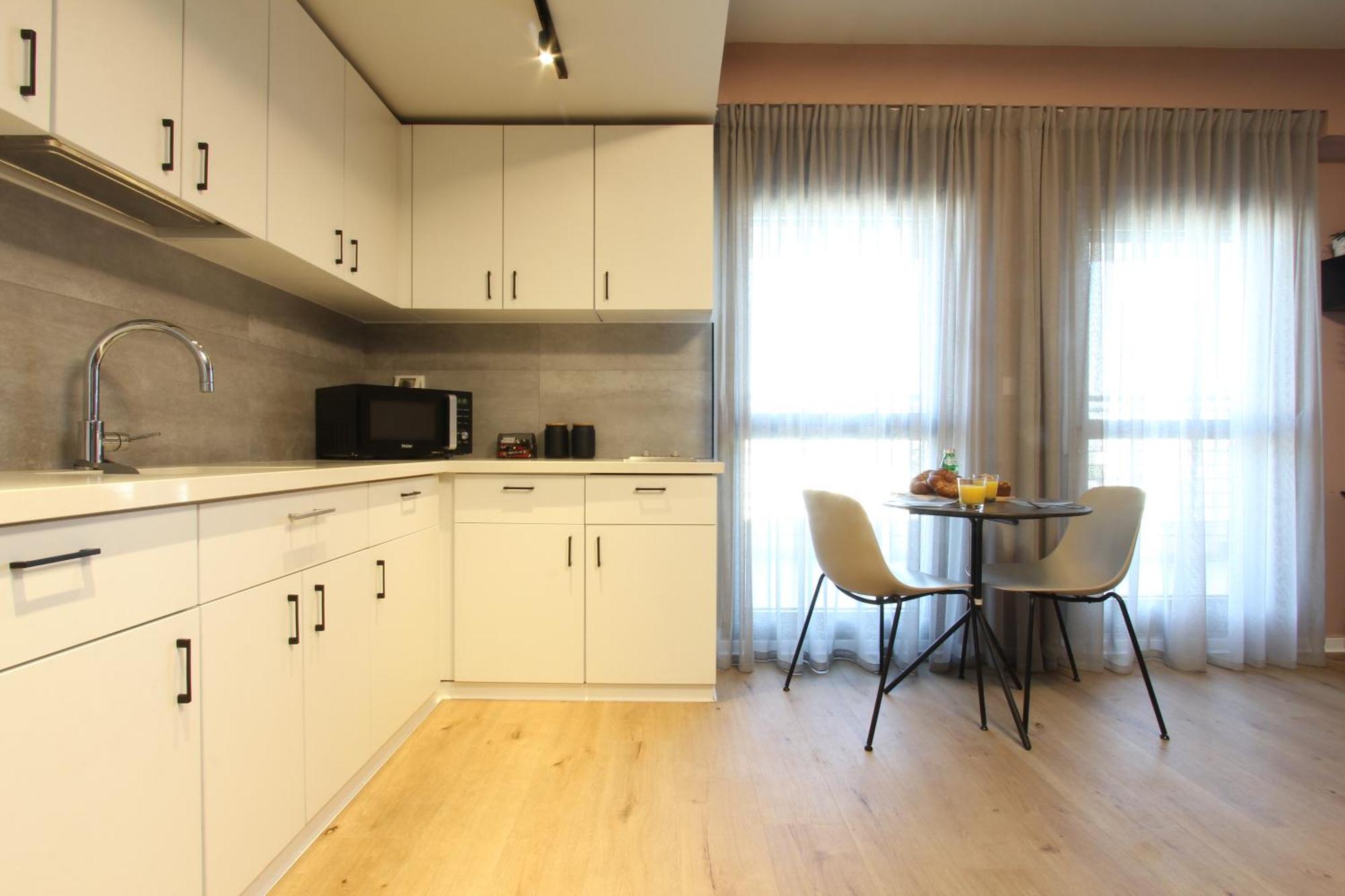 דירות גני תערוכה - Tlv University Apartments Near Expo By Sea N' Rent تل أبيب الغرفة الصورة